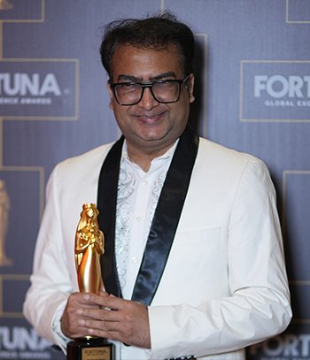 Dr. Praveen Gupta