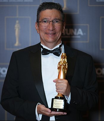 Prof. Carlos Rivas Echeverría